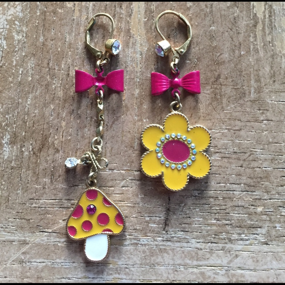 Betsey Johnson Yellow & Pink Mushroom and Flower Dangle Earrings